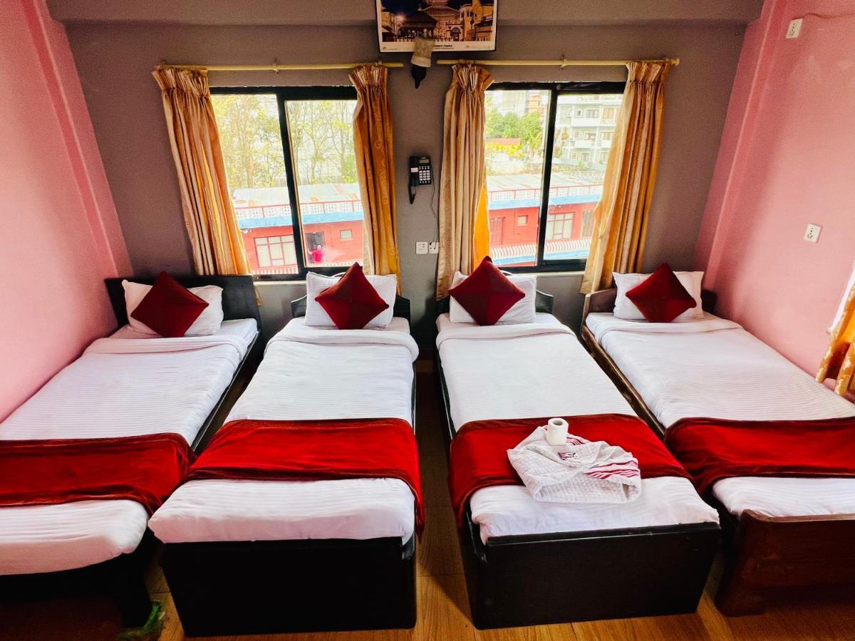 Hotel Donosti โพคารา ภายนอก รูปภาพ